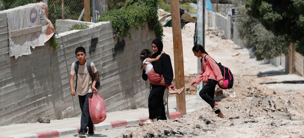 Israeli Raids in West Bank Leave Two Wounded, 40 Detained